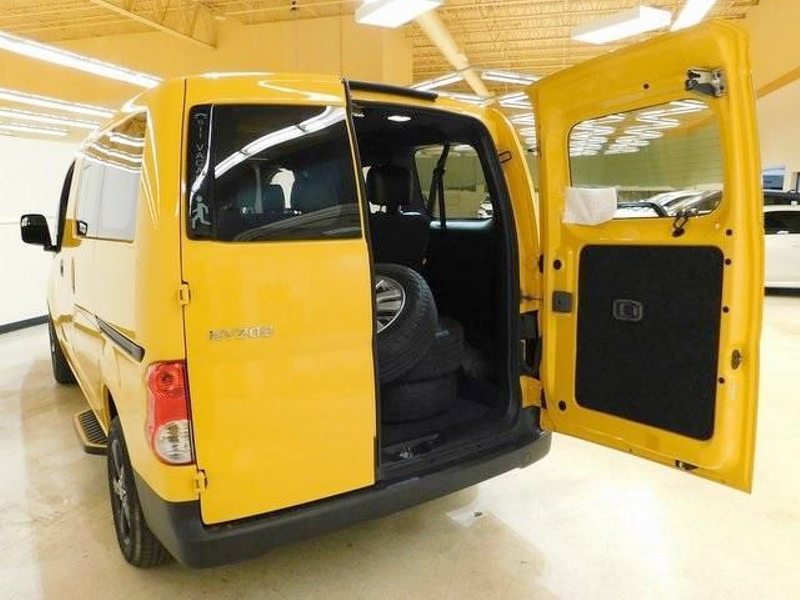 Illustration for article titled At $14,777, Could This 2014 Nissan NV200 Taxi be an Uber-Good Deal?